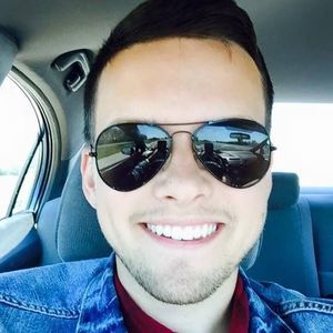 Meet your Posher, Jason